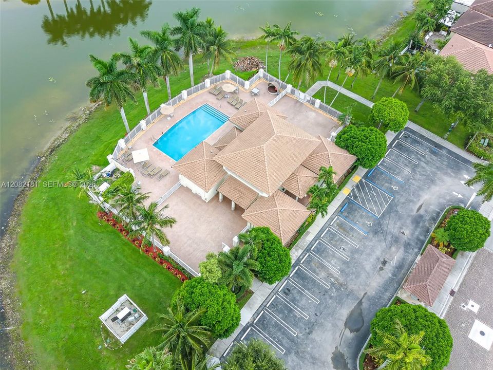 For Sale: $750,000 (4 beds, 3 baths, 2306 Square Feet)