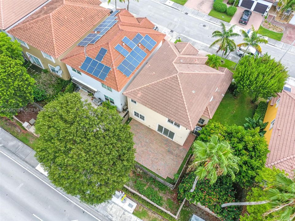 For Sale: $750,000 (4 beds, 3 baths, 2306 Square Feet)