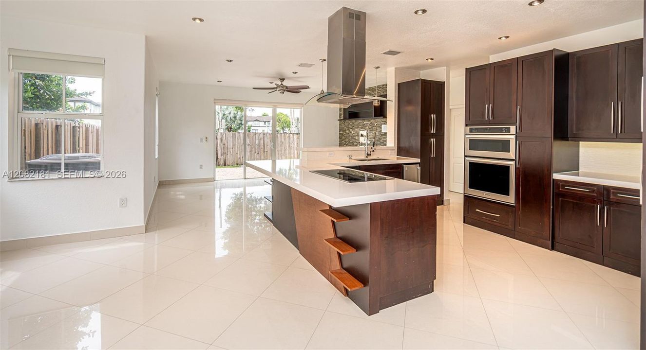 For Sale: $750,000 (4 beds, 3 baths, 2306 Square Feet)