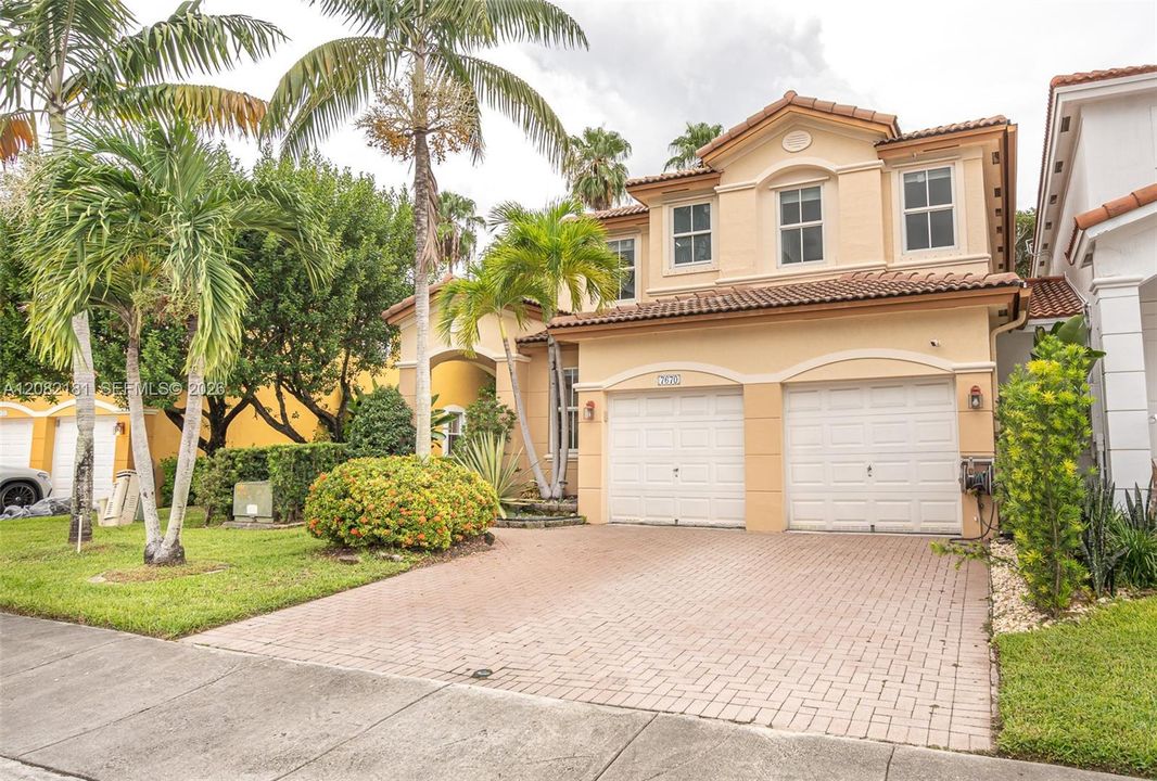 For Sale: $750,000 (4 beds, 3 baths, 2306 Square Feet)