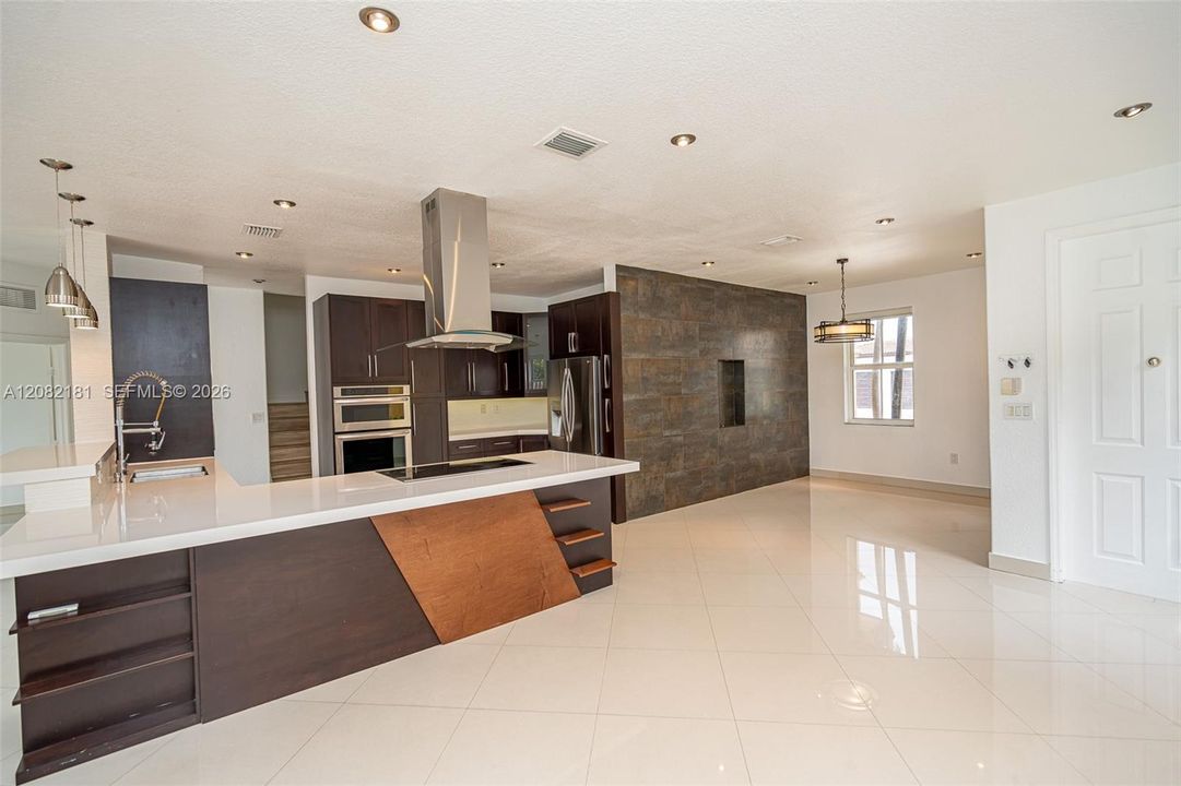 For Sale: $750,000 (4 beds, 3 baths, 2306 Square Feet)