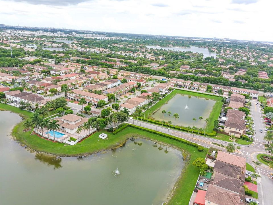 For Sale: $750,000 (4 beds, 3 baths, 2306 Square Feet)
