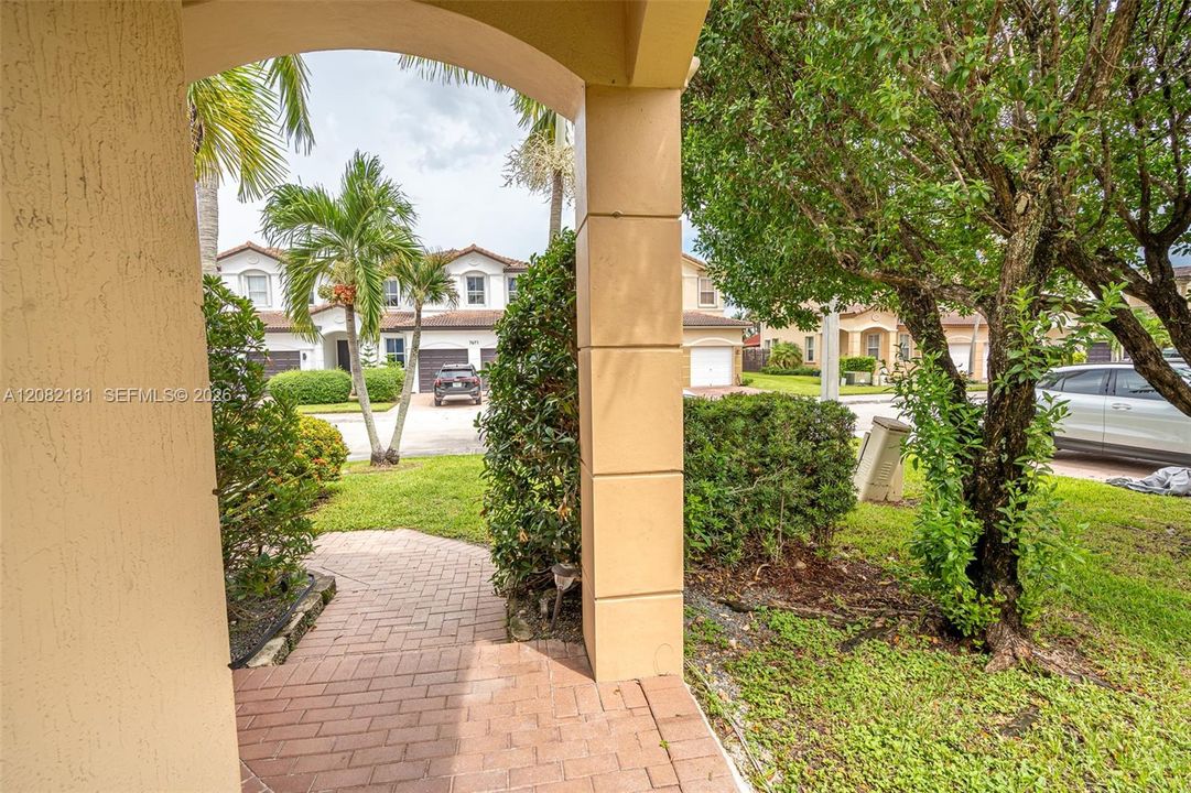 For Sale: $750,000 (4 beds, 3 baths, 2306 Square Feet)