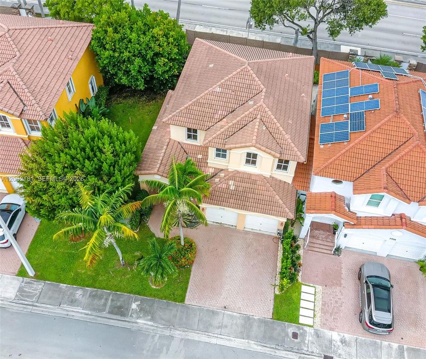 For Sale: $750,000 (4 beds, 3 baths, 2306 Square Feet)