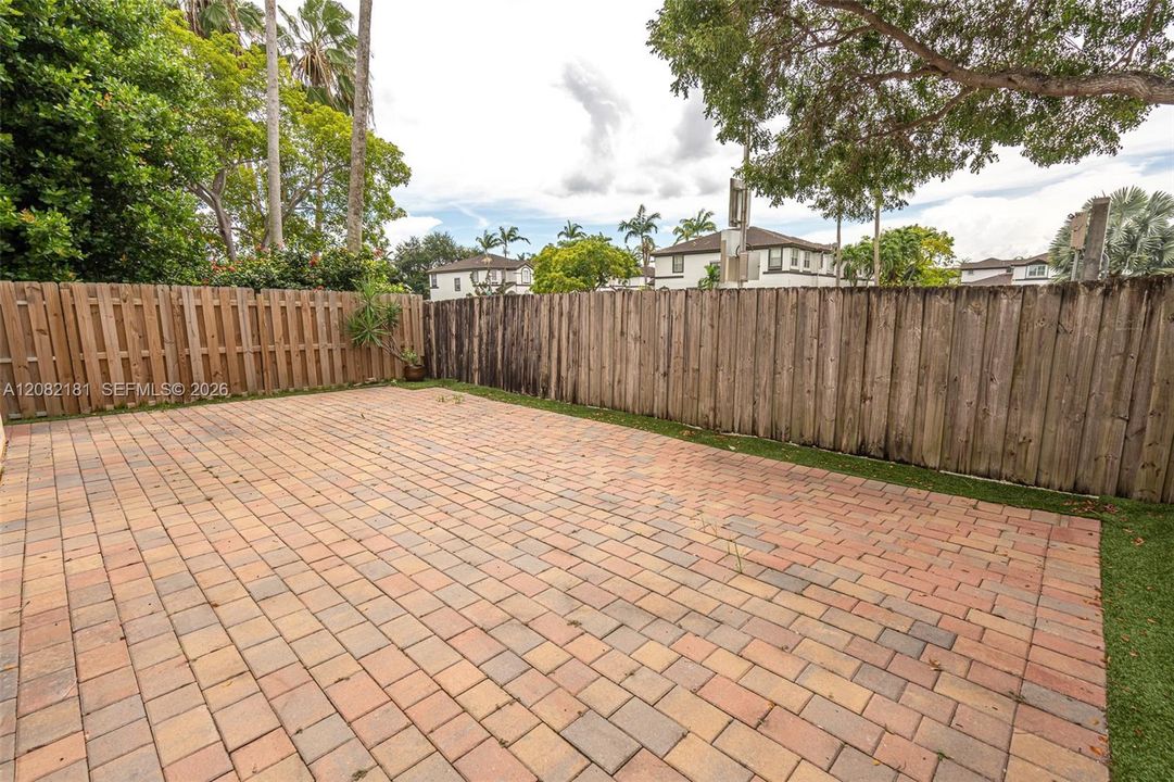 For Sale: $750,000 (4 beds, 3 baths, 2306 Square Feet)