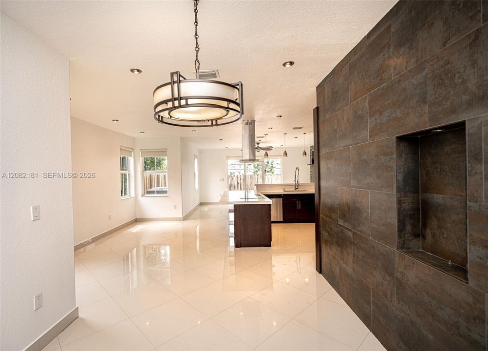 For Sale: $750,000 (4 beds, 3 baths, 2306 Square Feet)