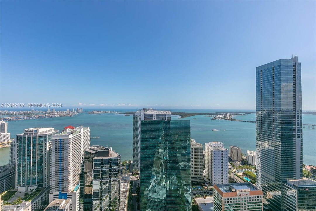 На продажу: $2,475,000 (3 спален, 3 ванн, 1830 Квадратных фут)