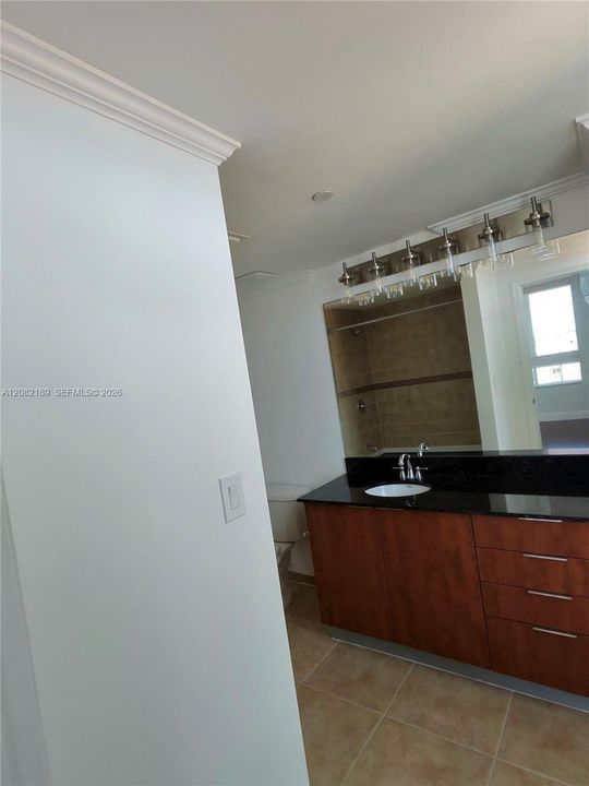 В аренду: $3,500 (2 спален, 2 ванн, 1155 Квадратных фут)
