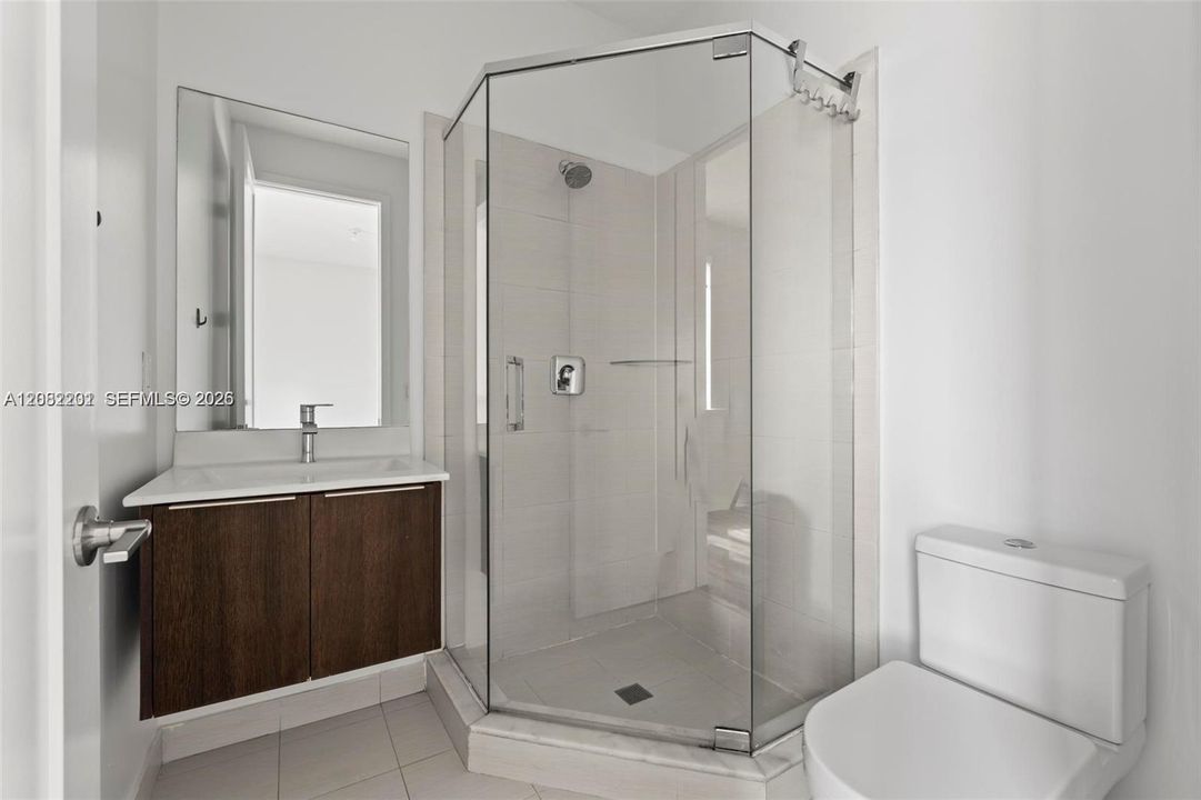 For Rent: $1,980 (0 beds, 1 baths, 2379 Square Feet)