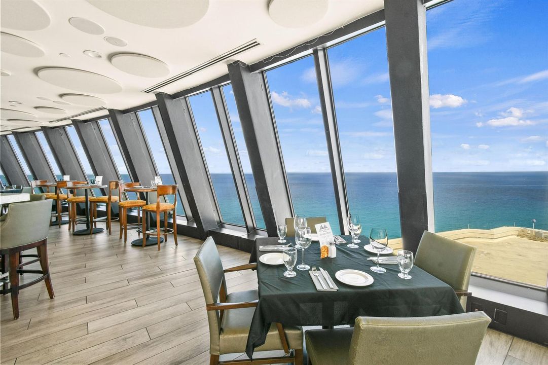 Marquis Restaurant and Lounge