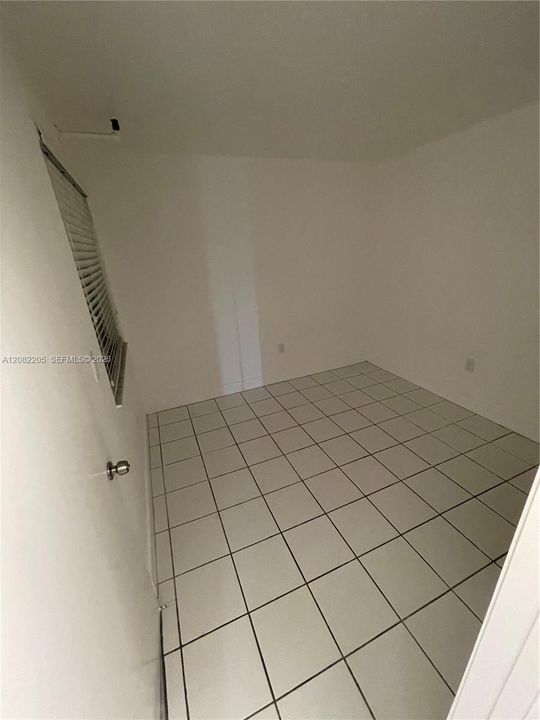 En Venta: $329,900 (2 camas, 2 baños, 625 Pies cuadrados)
