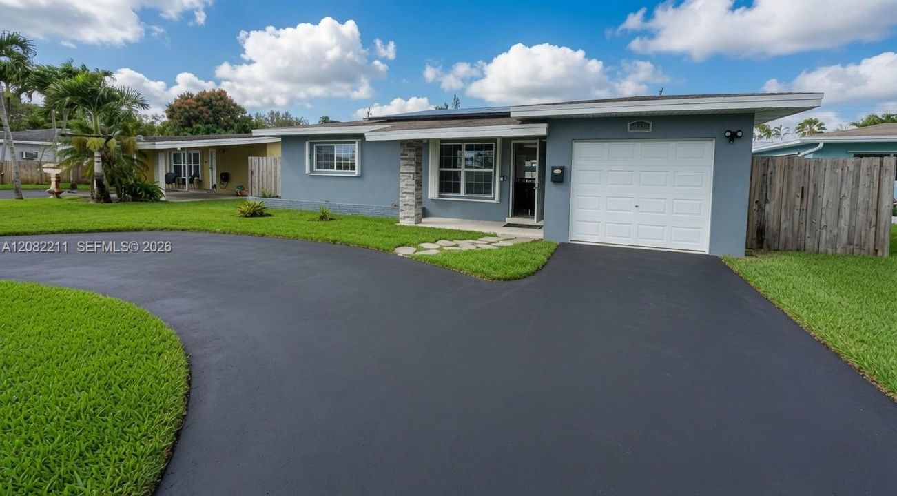 На продажу: $569,999 (3 спален, 2 ванн, 1257 Квадратных фут)