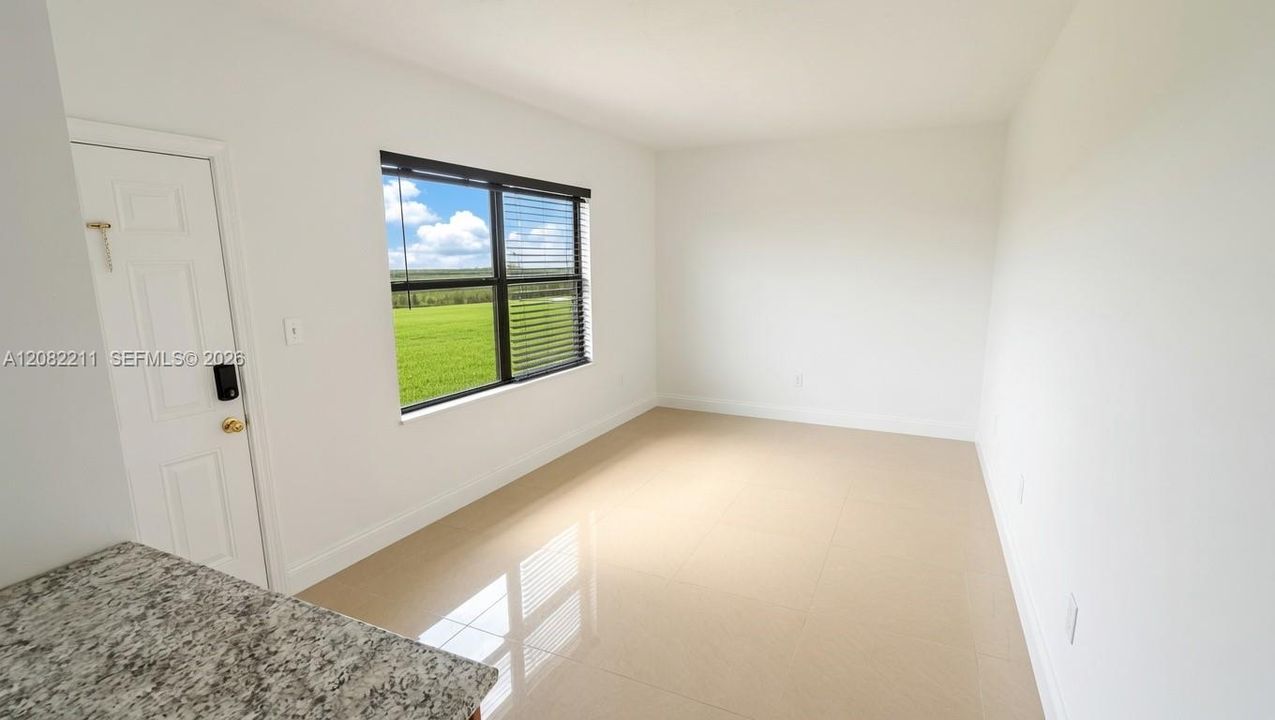На продажу: $569,999 (3 спален, 2 ванн, 1257 Квадратных фут)
