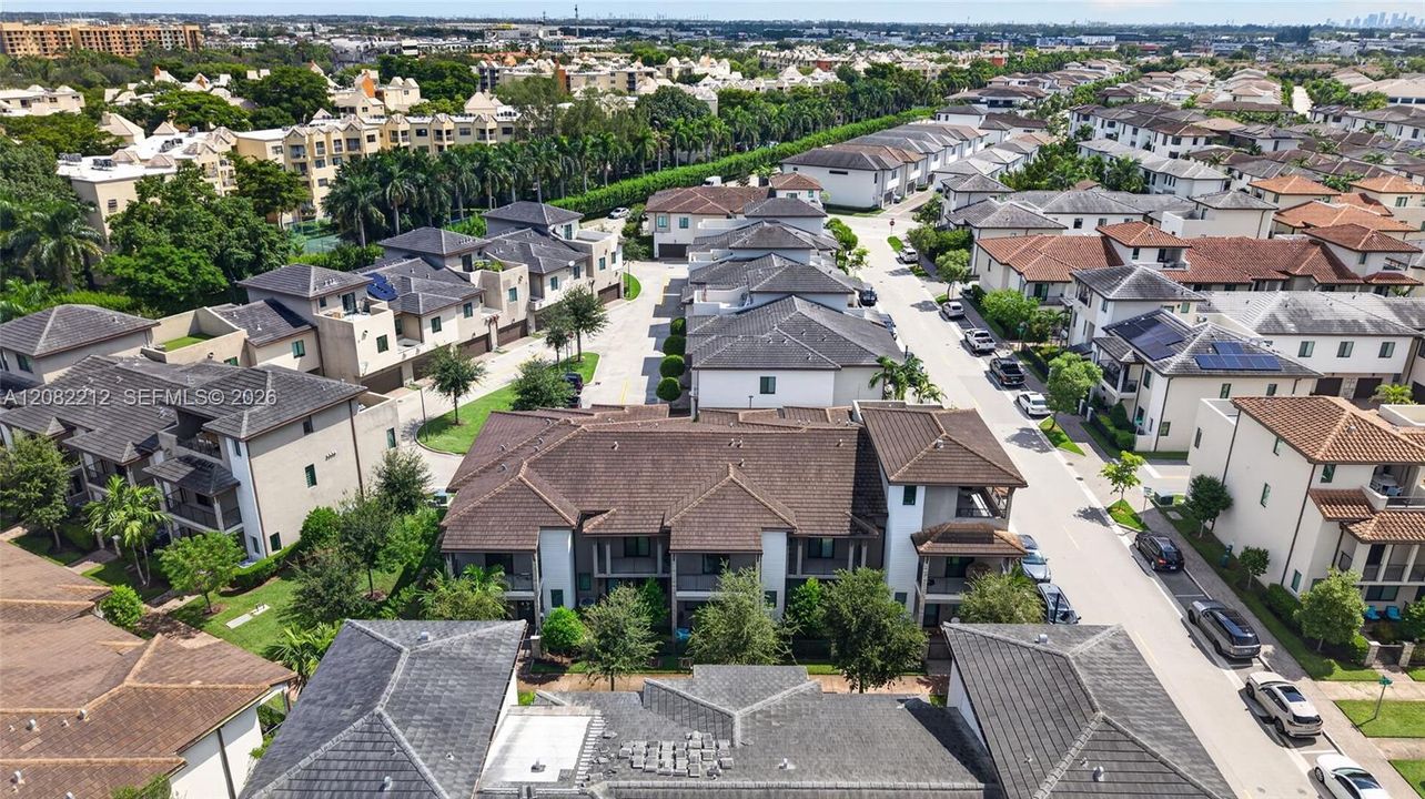 En Venta: $679,000 (3 camas, 2 baños, 1610 Pies cuadrados)