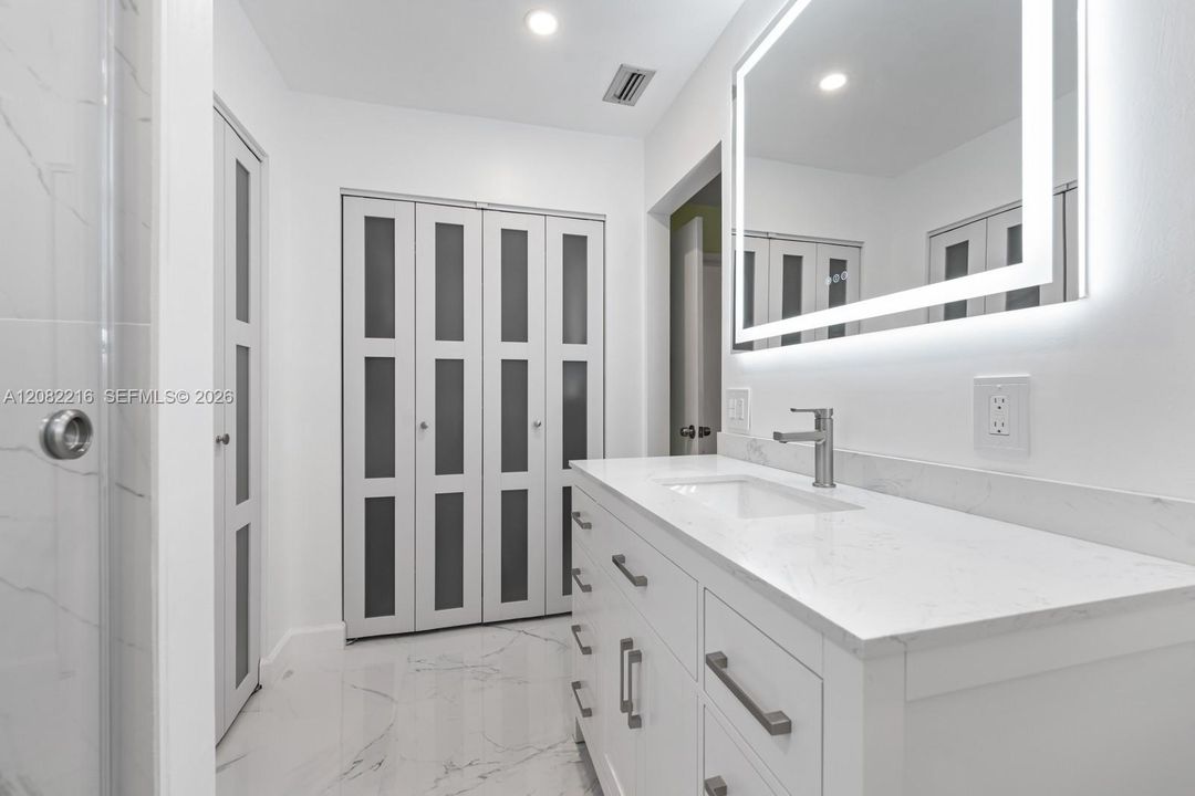 На продажу: $749,999 (3 спален, 2 ванн, 1738 Квадратных фут)