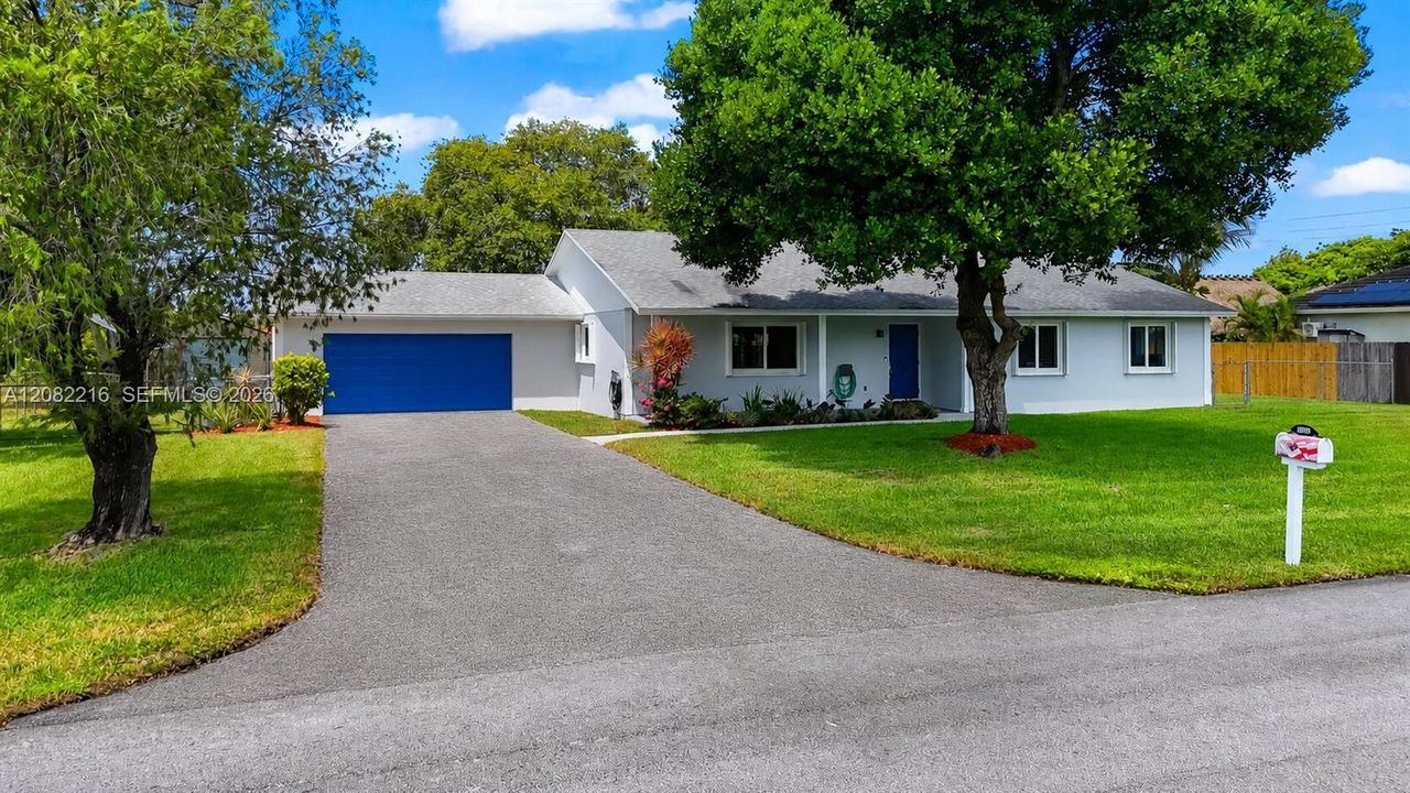 На продажу: $749,999 (3 спален, 2 ванн, 1738 Квадратных фут)