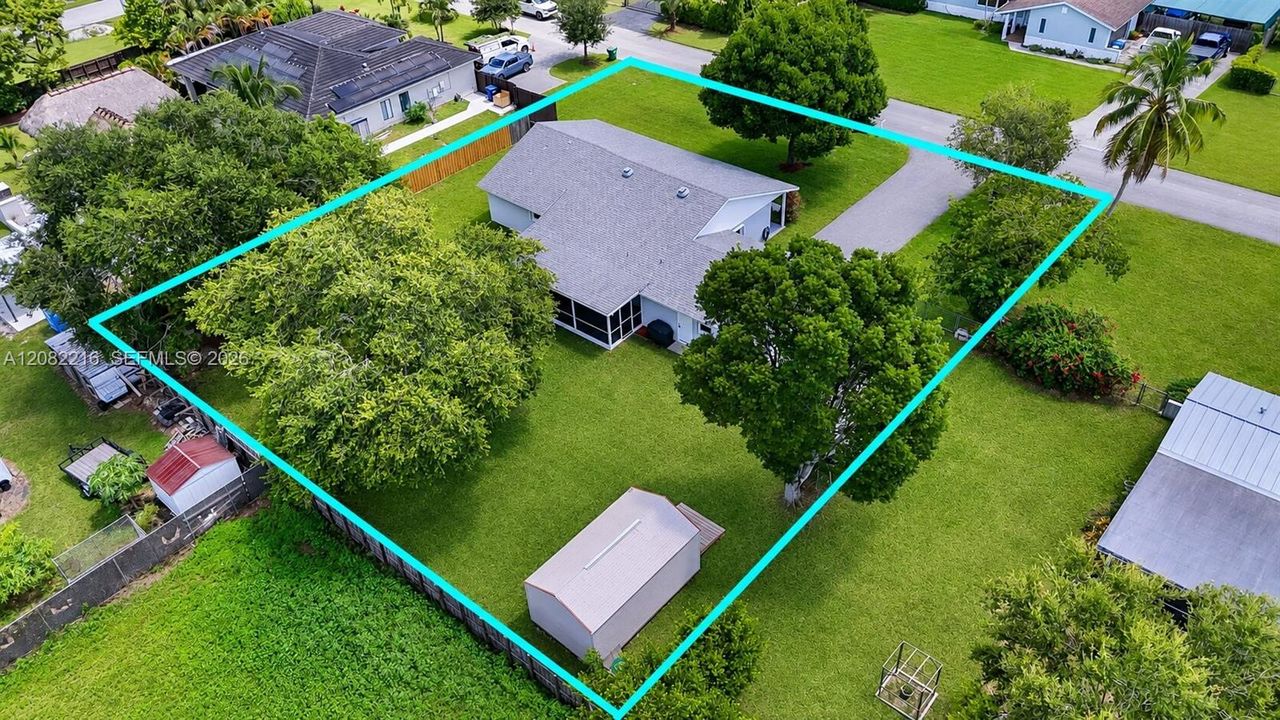 На продажу: $749,999 (3 спален, 2 ванн, 1738 Квадратных фут)