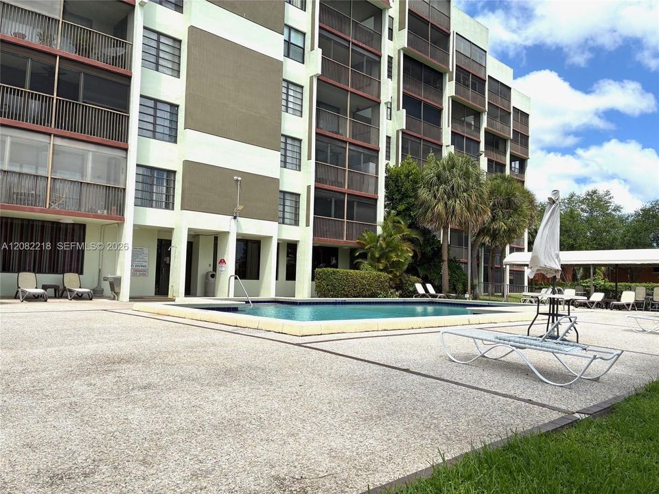 En Venta: $233,000 (2 camas, 2 baños, 1416 Pies cuadrados)