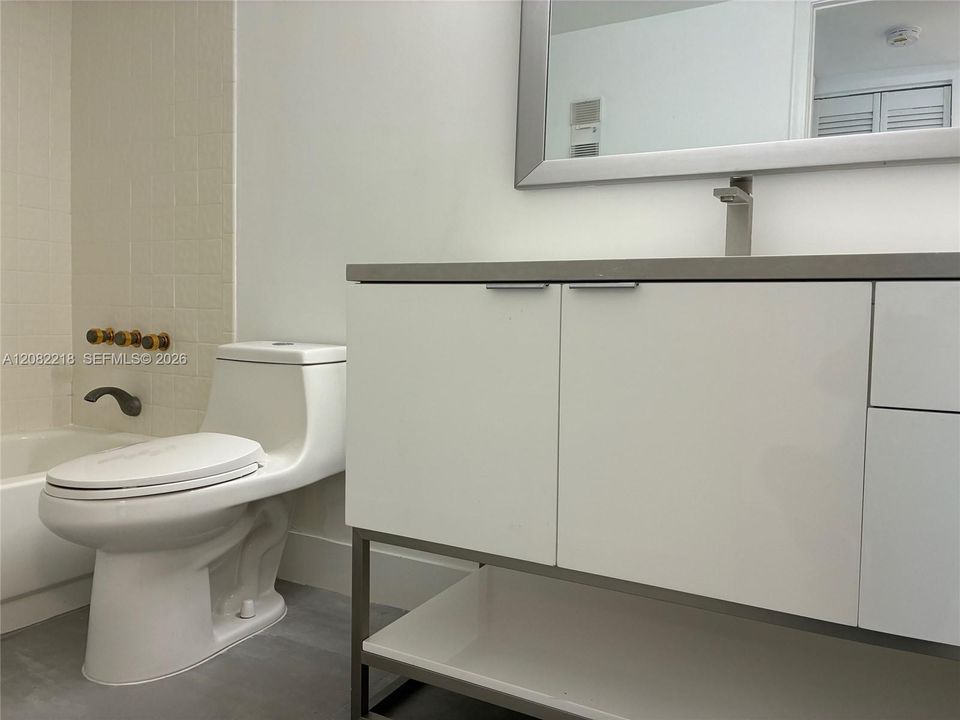 En Venta: $233,000 (2 camas, 2 baños, 1416 Pies cuadrados)