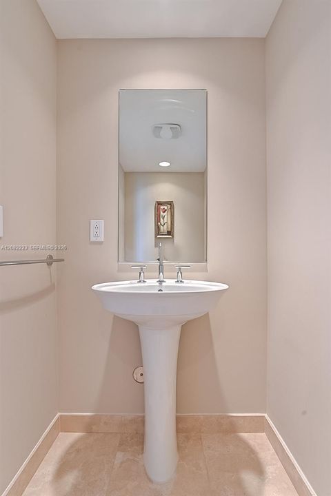 For Rent: $12,900 (3 beds, 3 baths, 2900 Square Feet)
