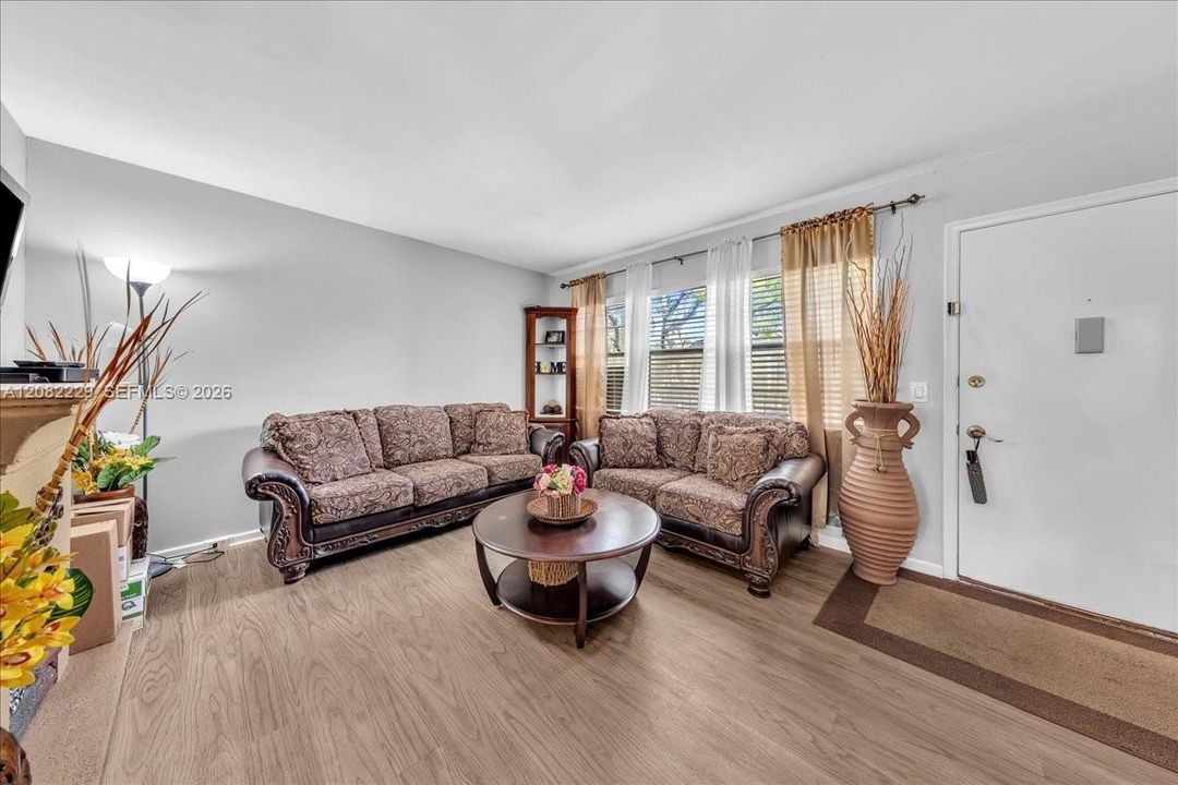 En Venta: $135,000 (1 camas, 1 baños, 685 Pies cuadrados)