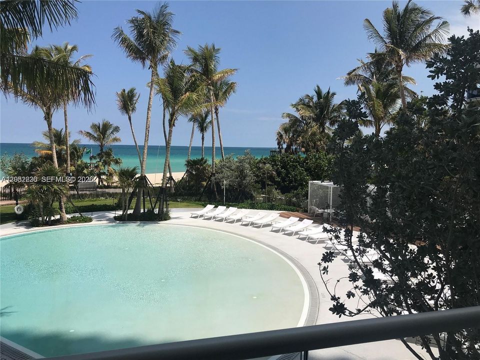 For Rent: $11,000 (1 beds, 2 baths, 1125 Square Feet)