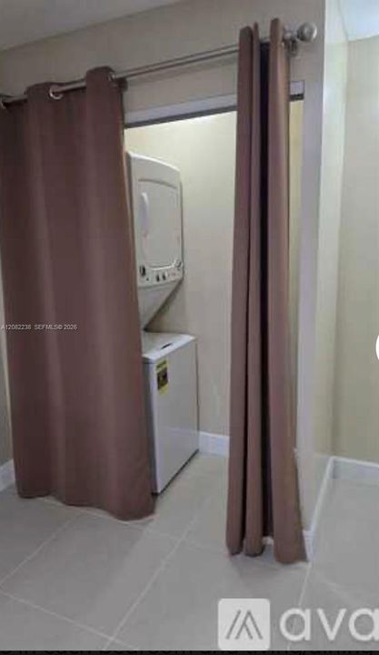 В аренду: $2,250 (2 спален, 1 ванн, 1200 Квадратных фут)