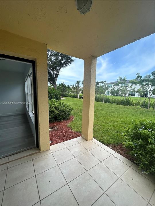 En Renta: $1,950 (1 camas, 1 baños, 700 Pies cuadrados)