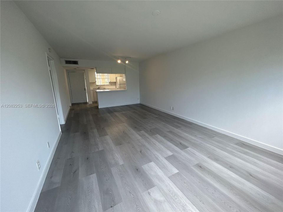 En Renta: $1,950 (1 camas, 1 baños, 700 Pies cuadrados)