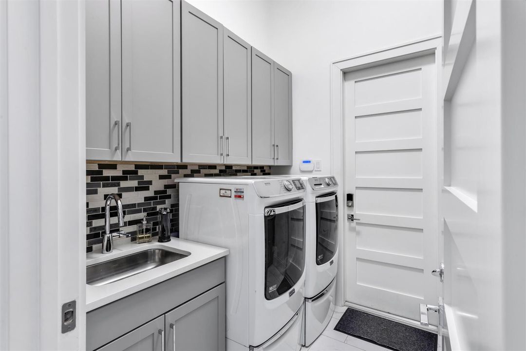 LAUNDRY_ROOM
