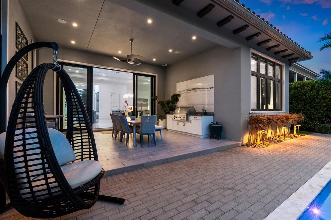 PATIO_REAR_ANGLE_TWILIGHT