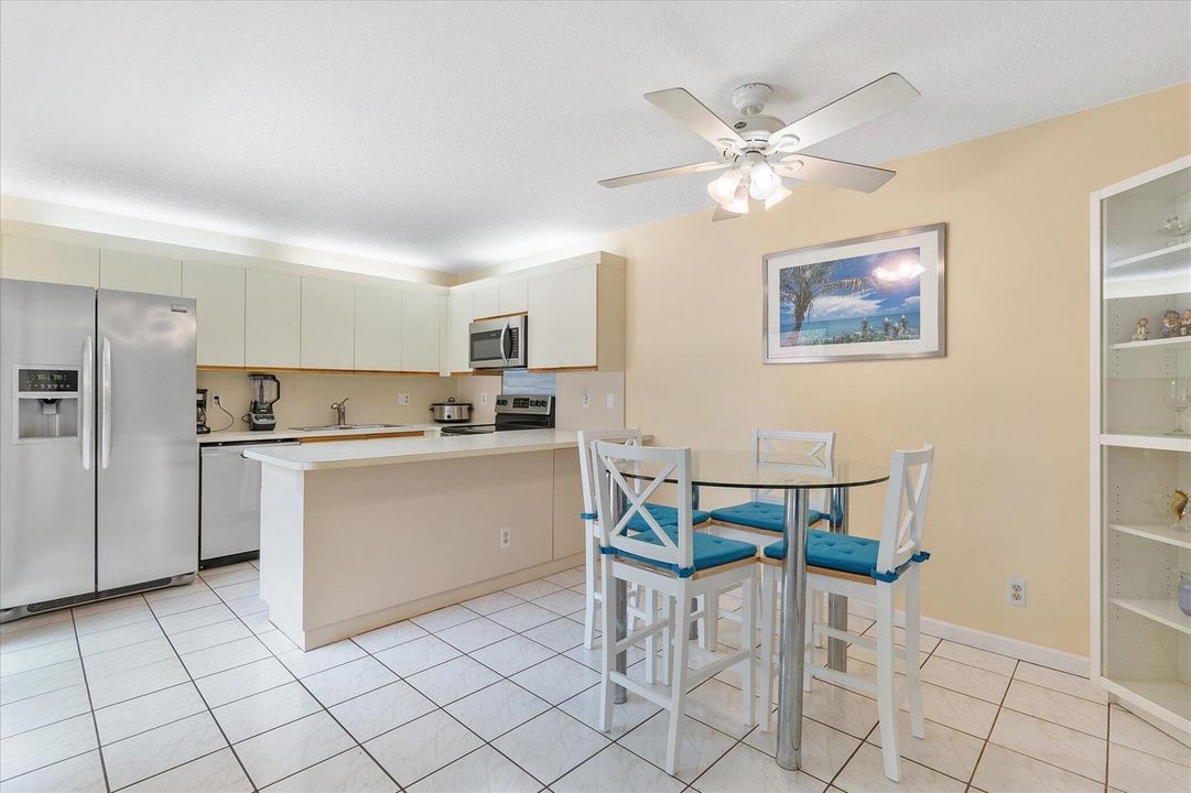 08-702 NW 98th Cir_008