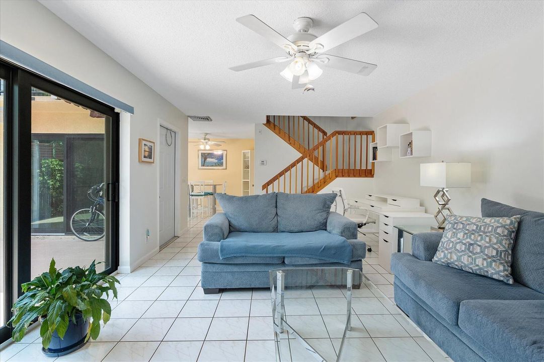 06-702 NW 98th Cir_006