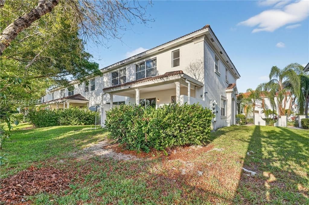 En Venta: $360,000 (4 camas, 3 baños, 0 Pies cuadrados)