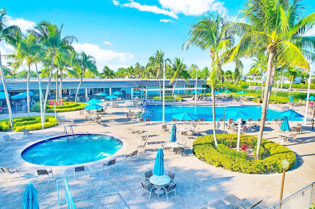 Kings Point Pool and Spa