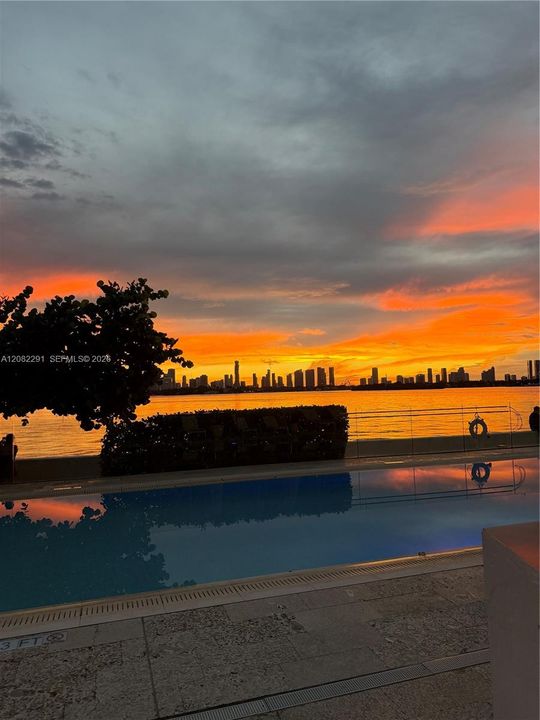 En Venta: $4,125,000 (3 camas, 3 baños, 2269 Pies cuadrados)