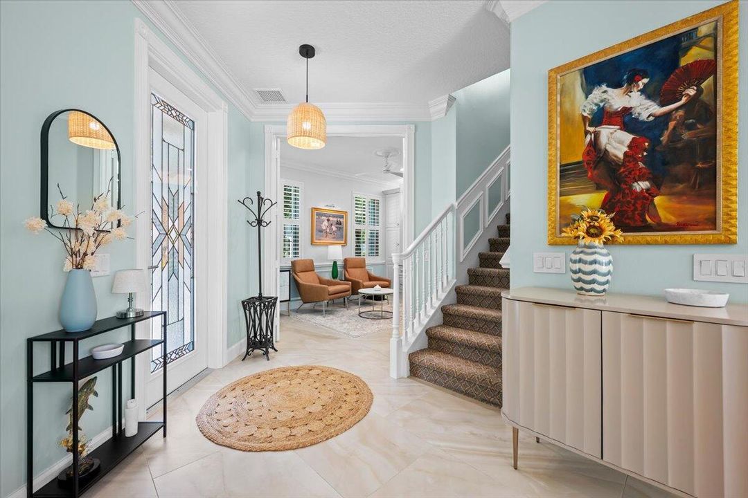 Lovely Foyer / Entryway