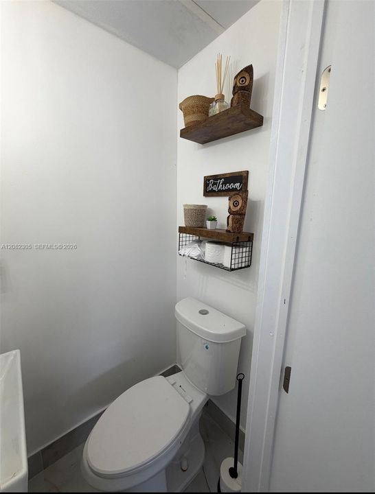 For Sale: $895,000 (4 beds, 2 baths, 2540 Square Feet)