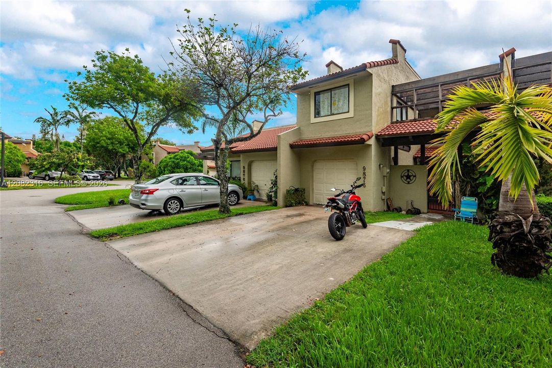 For Sale: $599,000 (3 beds, 2 baths, 1712 Square Feet)