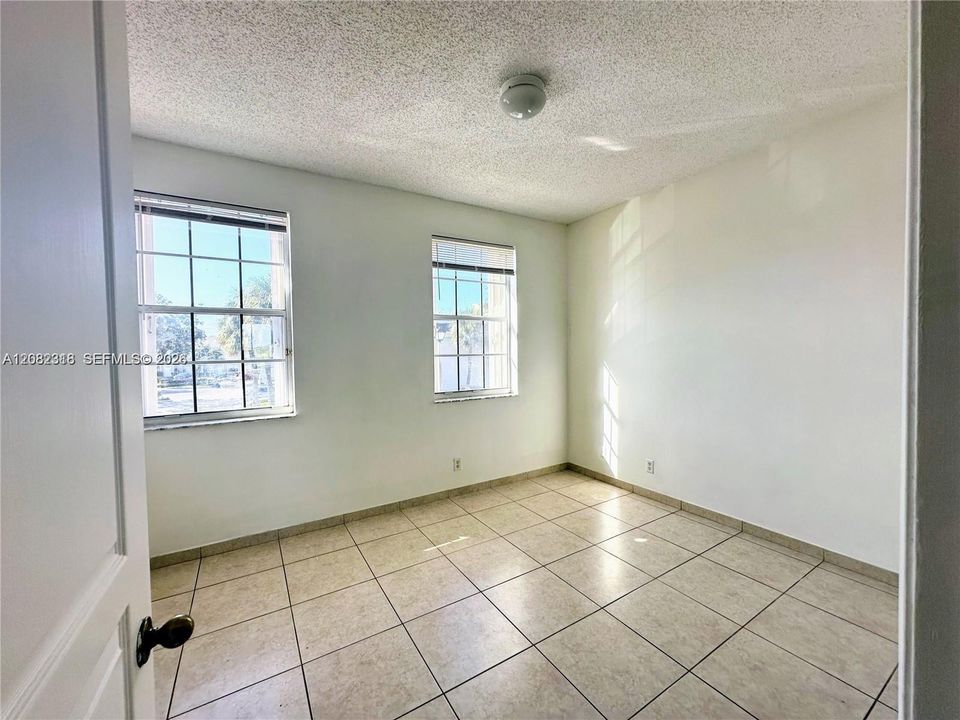 En Renta: $2,400 (2 camas, 2 baños, 1110 Pies cuadrados)