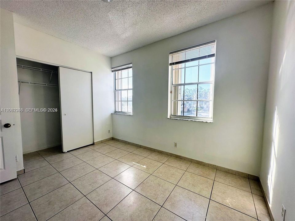 En Renta: $2,400 (2 camas, 2 baños, 1110 Pies cuadrados)