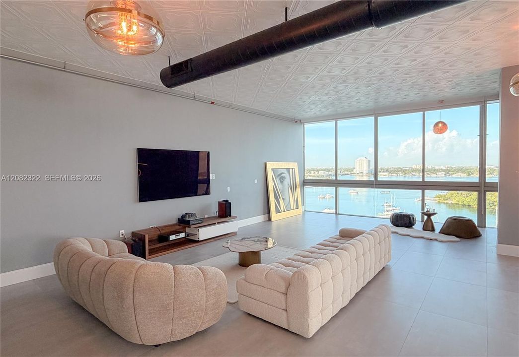 En Venta: $1,150,000 (2 camas, 2 baños, 1804 Pies cuadrados)