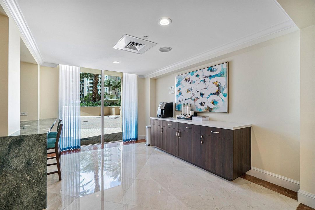 045-3720SouthOceanBoulevard-306-Highland