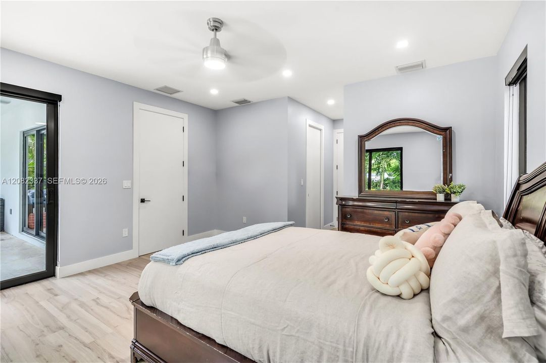 1st floor primary bedroom