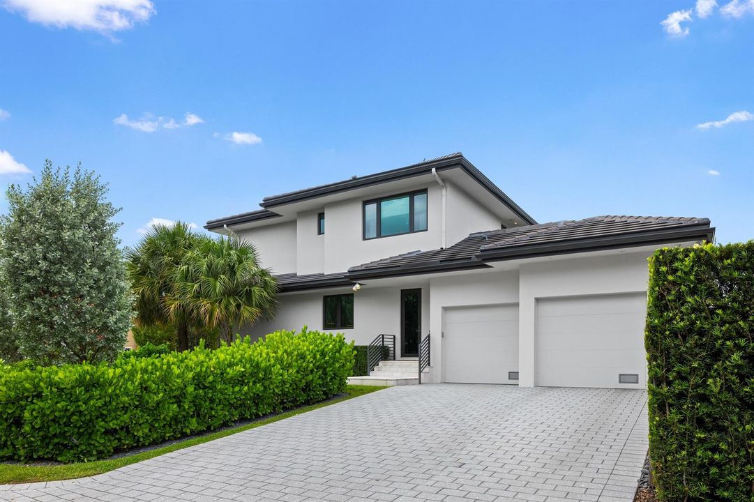 Front Garage 1