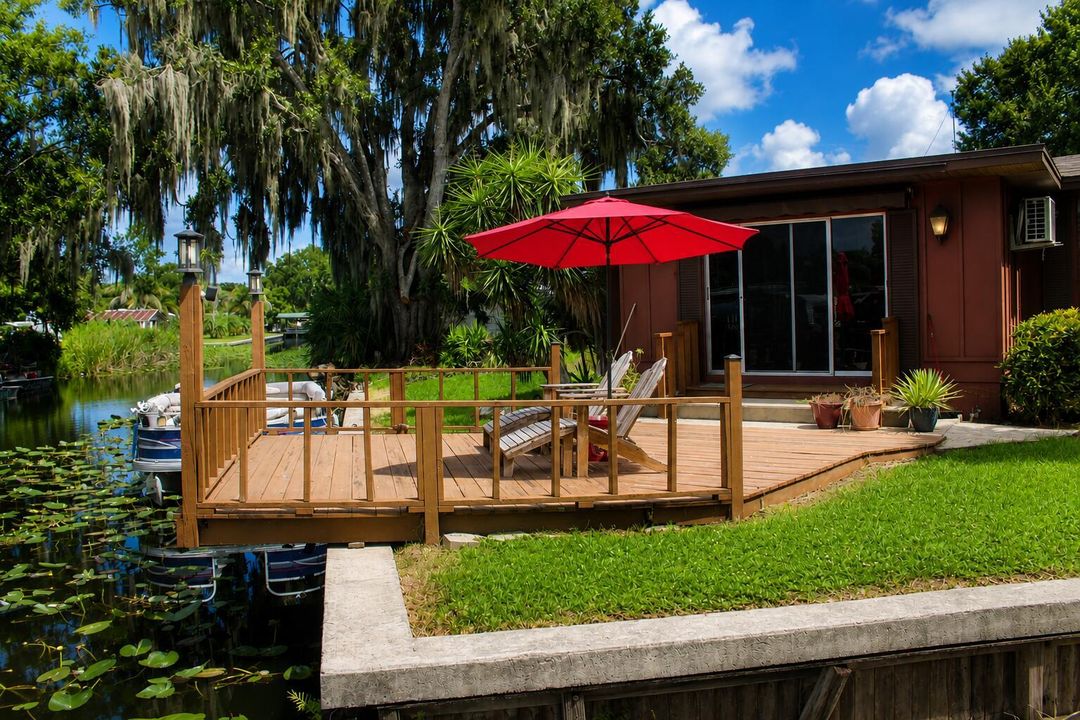 Sunny Waterfront Deck Retreat