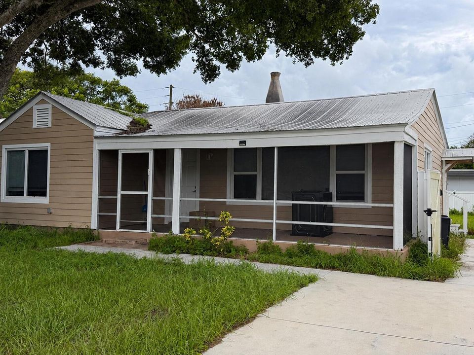 MLS_Enhanced_17_Exterior_Front