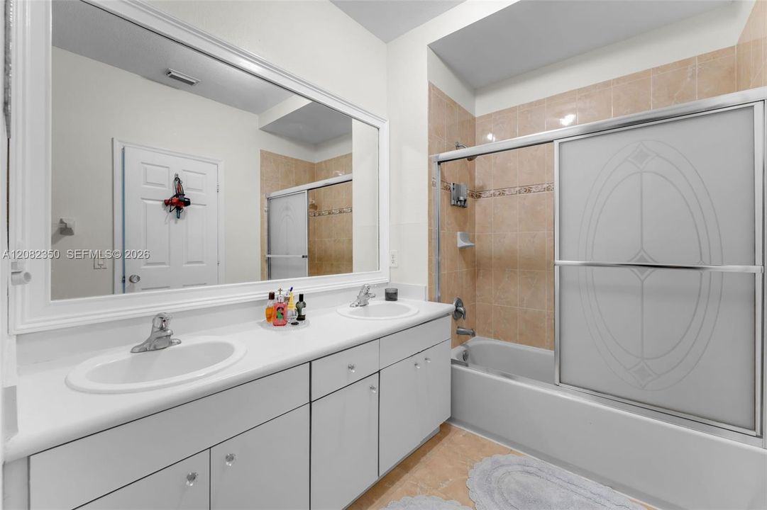For Sale: $397,500 (4 beds, 3 baths, 1837 Square Feet)
