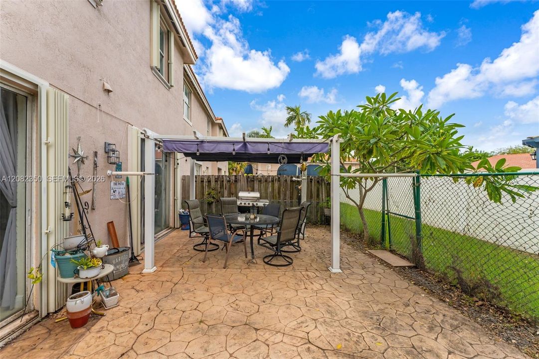For Sale: $397,500 (4 beds, 3 baths, 1837 Square Feet)