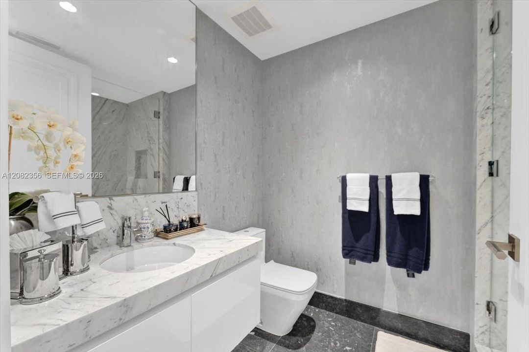 For Rent: $47,500 (4 beds, 5 baths, 2987 Square Feet)